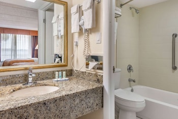 Room, 2 Queen Beds, Non-Smoking - Pet Friendly