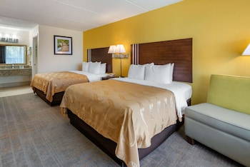 Room, 2 Queen Beds, Non-Smoking - Pet Friendly