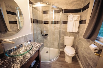 Deluxe Room, 2 Queen Beds, River View