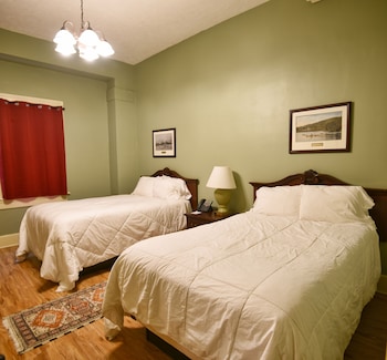 Standard Room, 2 Double Beds