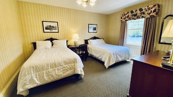 Standard Room, 2 Double Beds