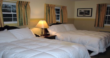 Standard Room, 2 Double Beds