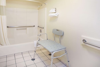 Room, 2 Queen Beds, Accessible, Non Smoking (Mobility,tub w grab bars)
