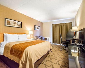 Executive Room, 1 Queen Bed with Sofa bed, Non Smoking (Upper Floor)