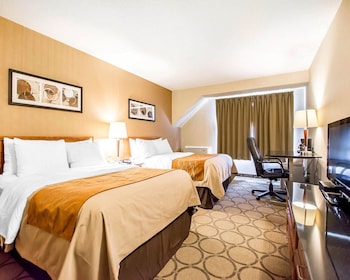 Standard Room, 2 Double Beds, Non Smoking (Upper Floor)