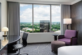 Room, 1 King Bed (Scenic View)