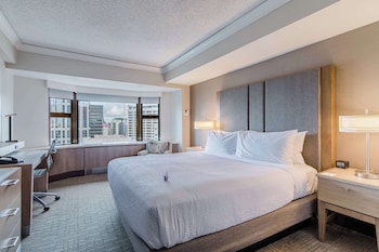Room, 1 King Bed, Club Lounge Access, City View