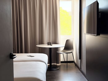 Standard Room, 2 Twin Beds