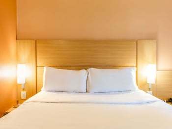 Standard Room with a double bed and an extra bed