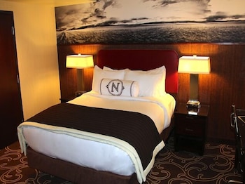 Classic Room, 1 King Bed, Accessible