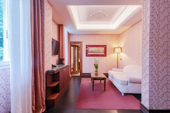 Prestige Suite