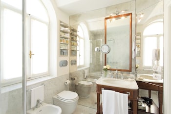 Family Studio Suite, 2 Bathrooms