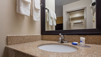 Standard Room, 1 King Bed, Non Smoking, Refrigerator & Microwave