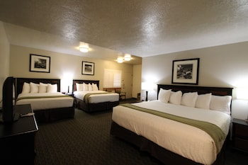 Suite, Multiple Beds (Family Suite)