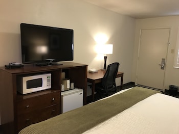 Deluxe Room, 1 King Bed (1 King Bed)