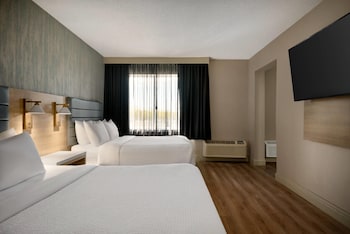 Room, 2 Double Beds, Non Smoking, Refrigerator & Microwave