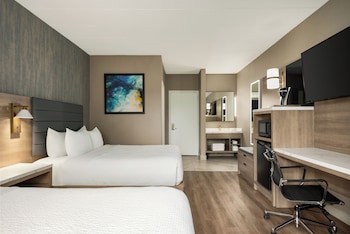 Room, 2 Double Beds, Non Smoking, Pool View