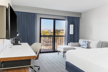 Room, 1 King Bed with Sofa bed