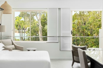 Room, 2 Double Beds, Lagoon View