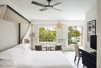 Room, 1 King Bed, Lagoon View