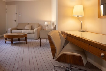 Junior Suite, 1 King Bed