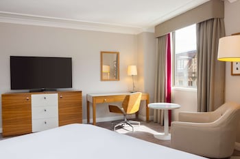 Executive Room, 1 King Bed, Corner