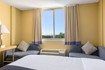 Deluxe Room, 1 King Bed, Non Smoking