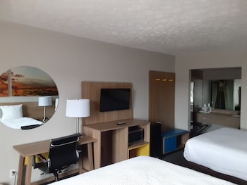 Standard Room, 2 Queen Beds, Smoking
