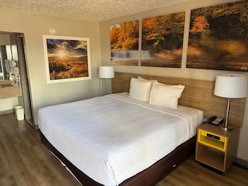 Standard Room, 1 King Bed