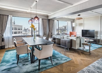 One-Bedroom Suite