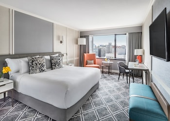 Superior Room, 1 King Bed (Accessible)
