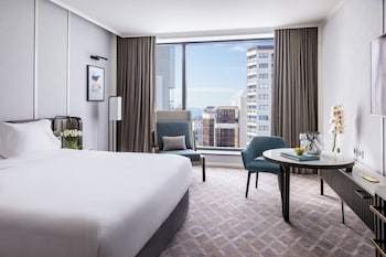 Premier Room, 1 King Bed (Pinnacle Tower, Accessible)