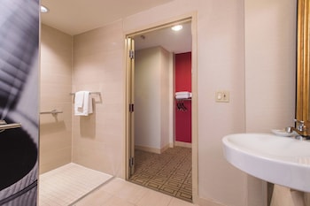 Club Room, 2 Queen Beds