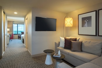Executive Suite, Multiple Beds