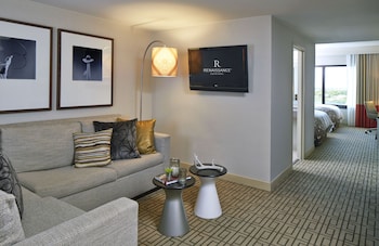 Executive Suite, Multiple Beds