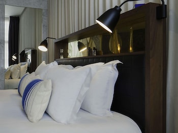 Classic Room, 1 Queen Bed