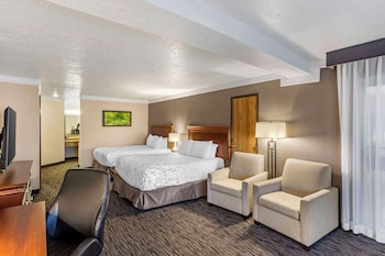 Standard Room, 2 Queen Beds, Refrigerator & Microwave (Oversized Room)