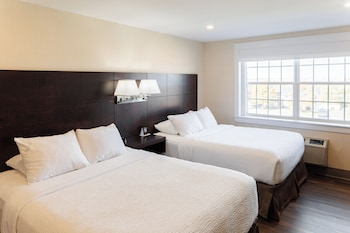 Standard Room, 2 Double Beds (Only Accessible by Stairs)