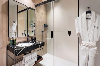 The Level, Premium Room