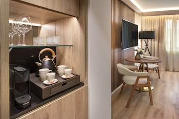The Level, Room