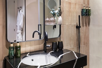The Level, Premium Room