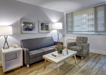 Luxury One Bedroom Suite, 1 King Bed