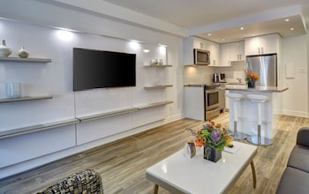 Luxury One Bedroom Suite, 1 King Bed