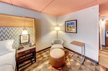 Standard Room, 1 King Bed