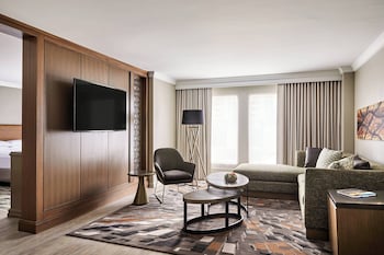 Suite, Multiple Beds