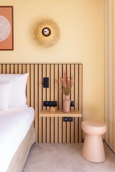 Room, 1 Queen Bed, Garden View