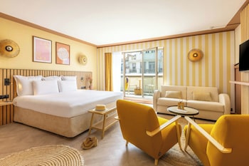 Junior Suite, 1 King Bed with Sofa bed, Terrace (view)