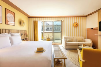 Junior Suite, 1 King Bed with Sofa bed, Terrace (view)