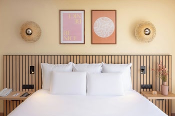 Room, 1 Queen Bed, Garden View