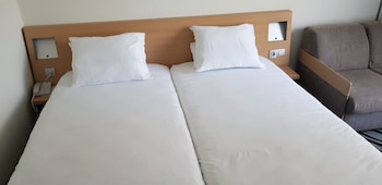Classic Room, Multiple Beds